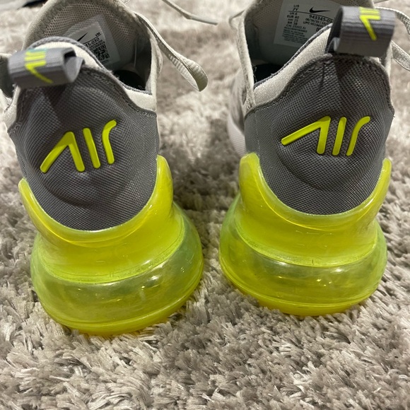 Nike Air 270c size 7y MAKE AN OFFER - Picture 9 of 9